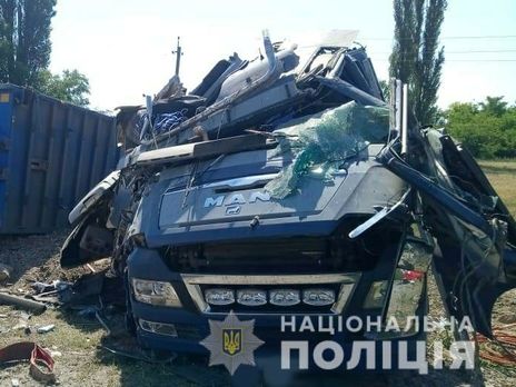 ﻿На трасі в Одеській області сталася друга за день смертельна ДТП, загинуло дві людини