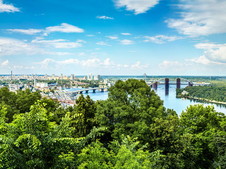 В Киеве за сутки с COVID-19 госпитализировали 13 человек