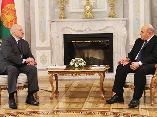 В Беларуси ходят слухи о гипертоническом кризе у Лукашенко, его пресс-секретарь опровергает