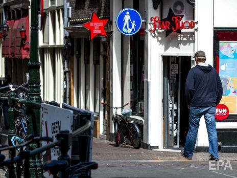﻿В Амстердамі закрили квартал червоних ліхтарів через побоювання спалаху коронавірусу