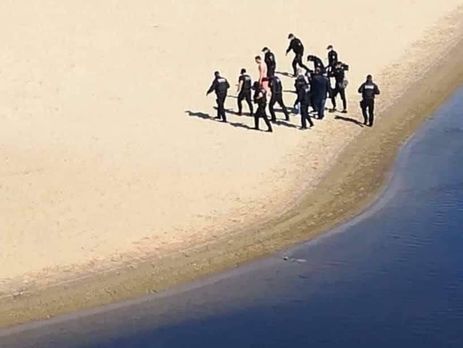 ﻿Суд виправдав плавця з Гідропарку. У квітні на нього склали адмінпротокол за порушення карантину