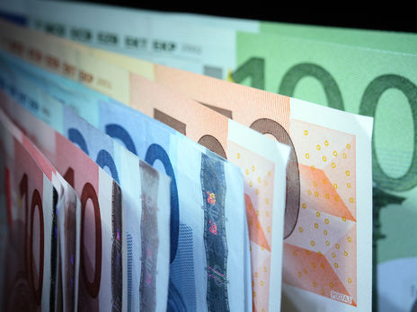 ﻿Гривня суттєво подешевшала щодо основних валют