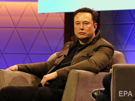 Маск позировал с двухмесячным сыном X AE A-XII на руках