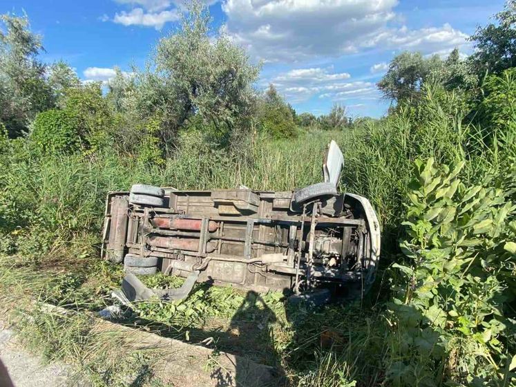 В Днепропетровской области перевернулся автобус, пострадали 15 человек