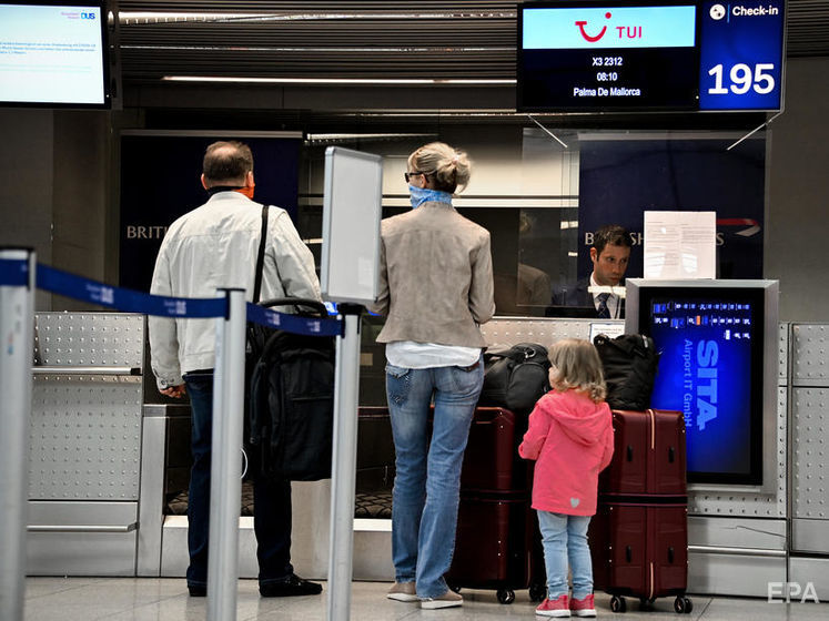 ﻿В аеропортах Німеччини вводять безоплатне тестування на COVID-19