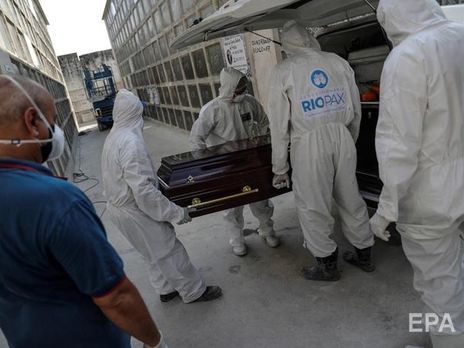 В мире вторые сутки подряд фиксируют по 284 тыс. новых больных с COVID-19