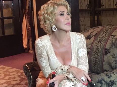 Успенская в инвалидной коляске спела песню 