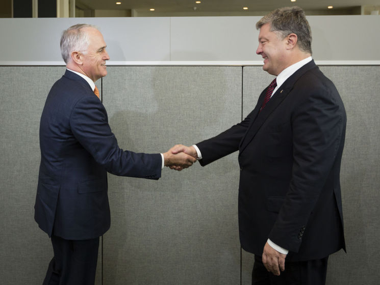 Порошенко и премьер Австралии Тернбулл скоординировали шаги по наказанию виновных в катастрофе МН17
