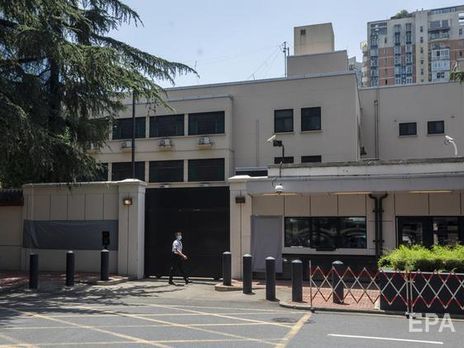 ﻿США закрили своє консульство в китайському Ченду. Цього вимагала влада КНР