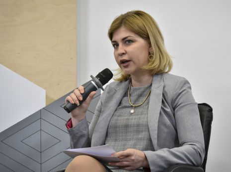 Смягчение условий въезда украинцев в Евросоюз ожидается не раньше осени – вице-премьер Украины Стефанишина