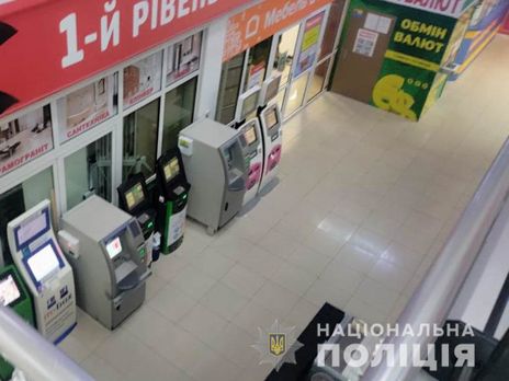 В Харькове из ТРЦ эвакуировали 4 тыс. человек из-за сообщения о минировании