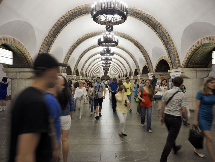 ﻿Станція метро "Вокзальна" в Києві відновила роботу