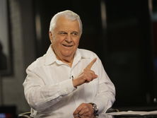 Кравчук замінив Кучму у ТКГ, в Україні побито антирекорд захворюваності на COVID-19. Головне за день