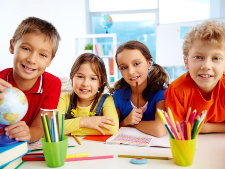 Київрада рекомендувала школам міста починати день із виконання гімну