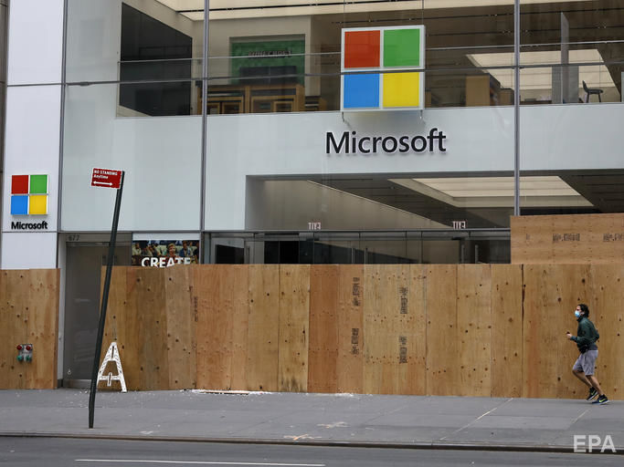 Співробітникам Microsoft у США дозволили працювати віддалено до січня 2021 року