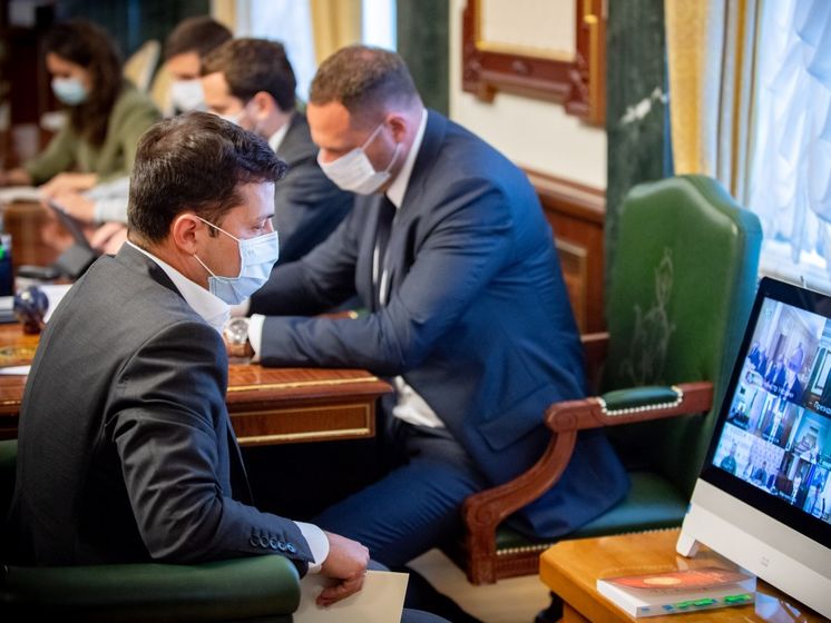 Зеленський заявив, що сумнівається в ефективності антикризових програм уряду