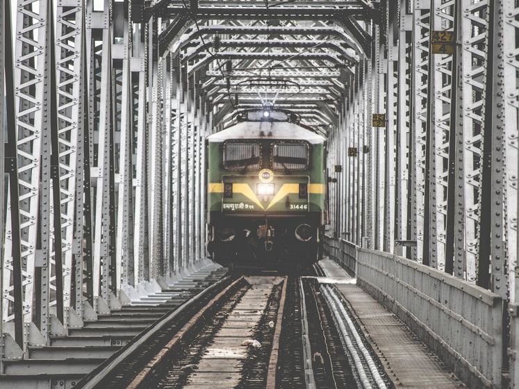 В Украине поездам дальнего следования могут разрешить высадку пассажиров в "красной" зоне
