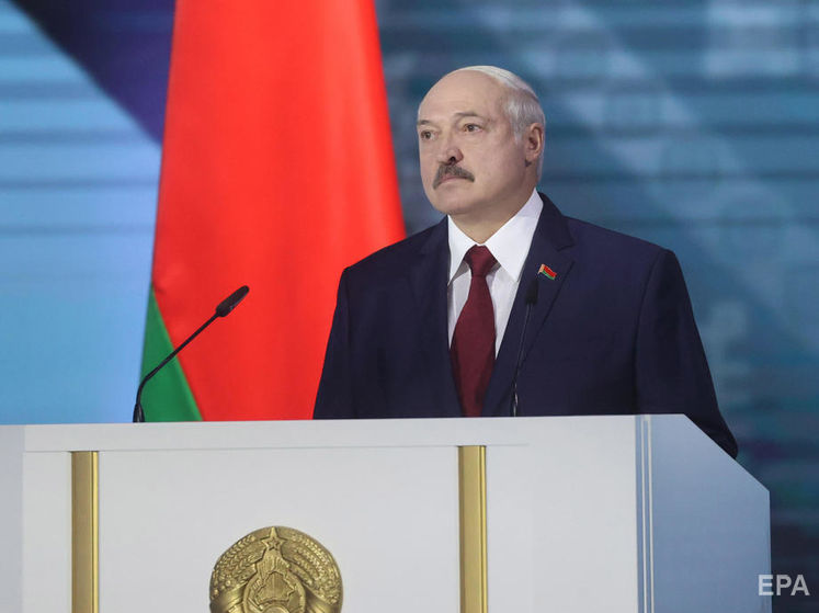 Лукашенко назвав опозицію "трьома нещасними дівчатками"