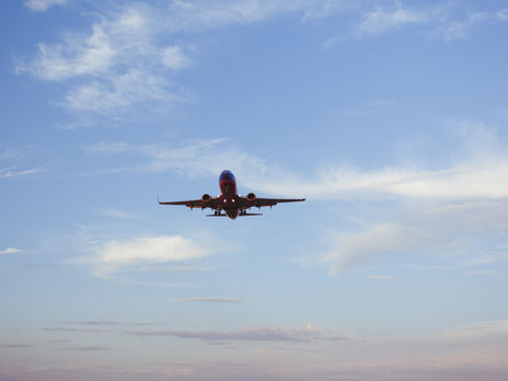 МАУ до конца августа отменяет международные рейсы по 10 направлениям