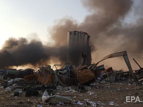 “Это полный хаос“. В Бейруте ликвидируют последствия взрыва в порту. Трансляция