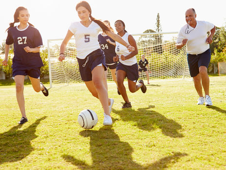 В Нидерландах девушке-футболистке разрешили играть за мужской клуб