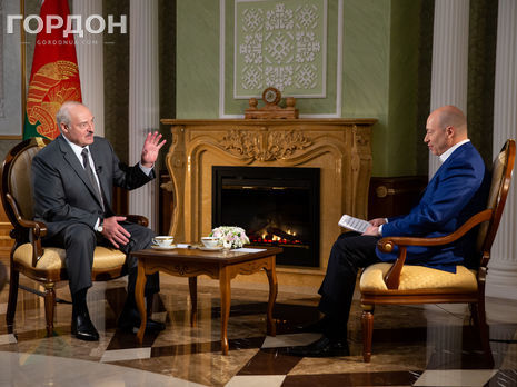 Лукашенко: В Беларуси было военное положение из-за коронавируса. Просто вы не знали