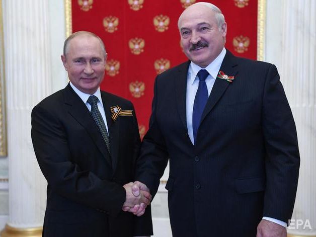 "Возникшая ситуация будет урегулирована в духе взаимопонимания". Лукашенко обсудил с Путиным задержание боевиков "Вагнера"