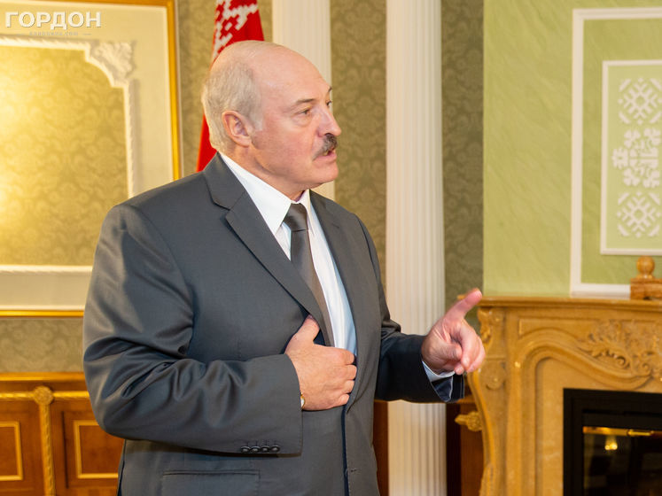 Лукашенко: Я можу пів відра випити. Тільки потім мене можуть поховати
