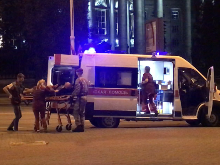 У Мінську відбулися масові затримання велосипедистів, одного з них забрала "швидка"