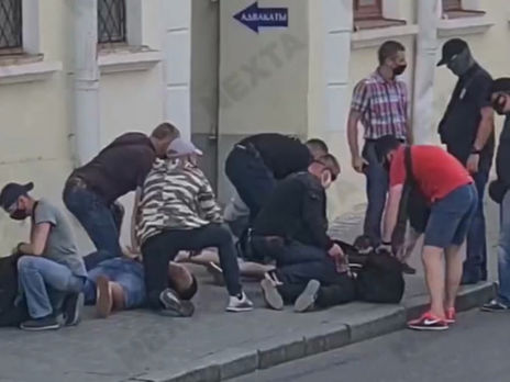 В Минске задержали троих журналистов российского телеканала 