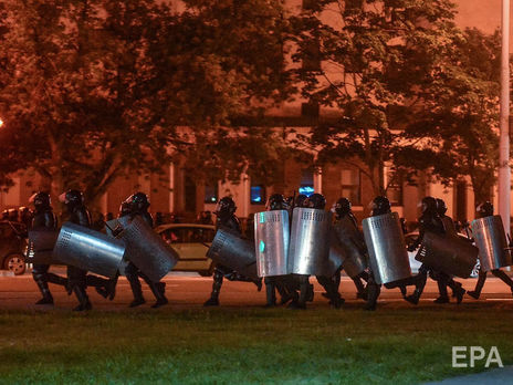 Силовики в Минске задержали двух украинских волонтеров