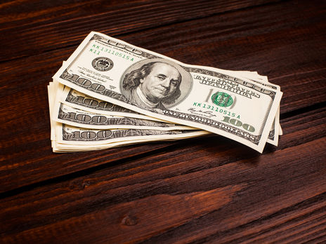 Гривня і далі дорожчає щодо долара