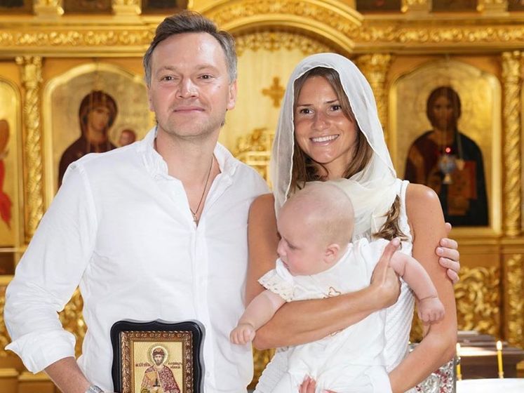 Ведущий Данилевич покрестил четырехмесячного сына. Фото