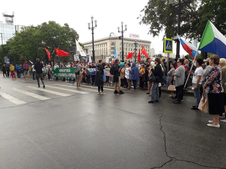 "Жыве Беларусь!" Протестующие в Хабаровске поддержали белорусов