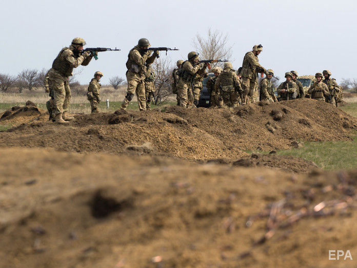 Не выдержал издевательств главарей. Снайпер "ЛНР" сдался украинским военным