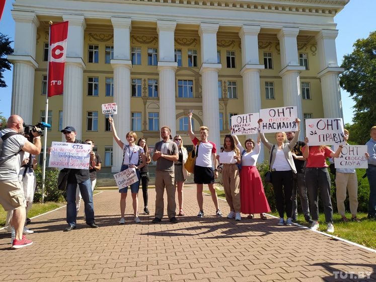 В Беларуси к забастовке присоединились работники государственных телеканалов