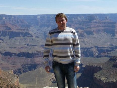 Фурса: В Киеве завелся маньяк. Вот уже год он поджигает автомобили и дома людей, которые не нравятся Офису президента и его друзьям