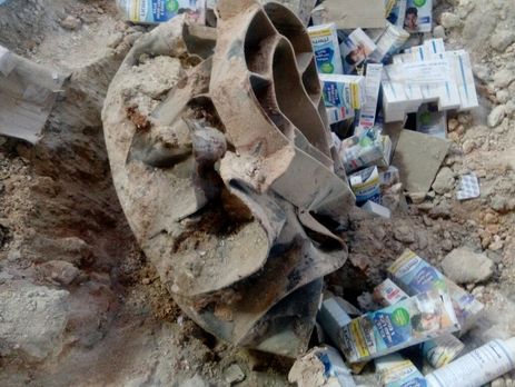 В Bellingcat подтвердили наличие остатков российской авиабомбы на месте удара по гуманитарной колонне в Сирии