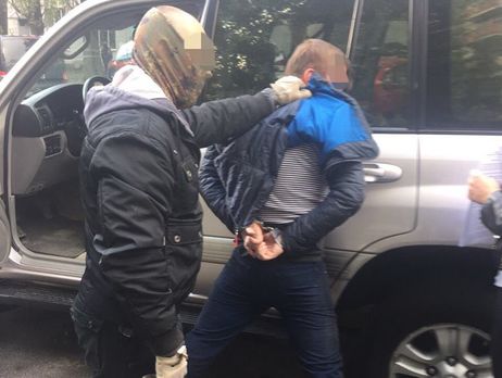 СБУ задержала на взятке в $30 тыс одного из руководителей Госпредприятия 