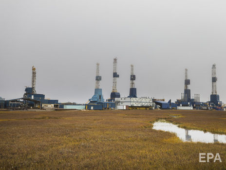Нафтові бурові установки у штаті Аляска