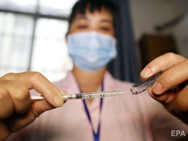 У Китаї запатентували першу вакцину проти коронавірусу