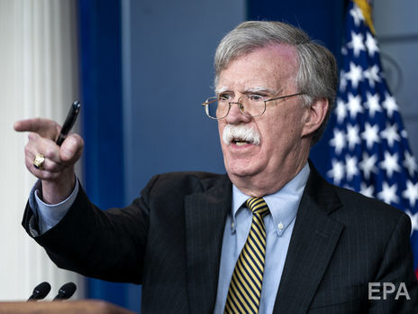 Трампу не раз объясняли, что Украина не является частью России – Болтон