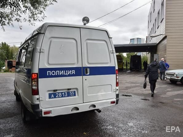 Telegram-канал Life Shot и ряд СМИ написали, что накануне вероятного отравления Навальный "выпивал до двух ночи", его пресс-секретарь опровергла