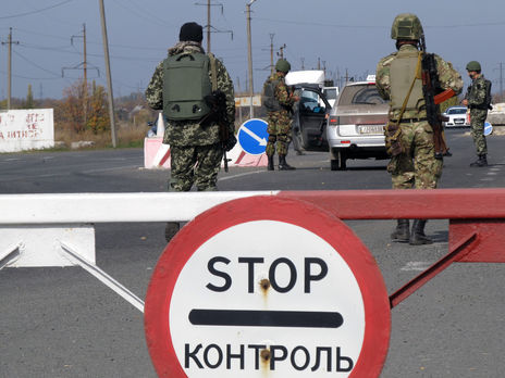 Каждый пятый украинец считает, что мир на Донбассе возможен только после победы одной из сторон – опрос