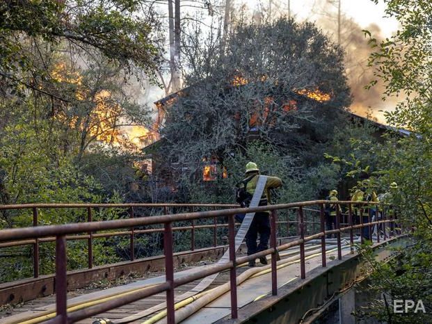 У Північній Каліфорнії вирує масштабна лісова пожежа, її визнали другою за величиною в історії штату
