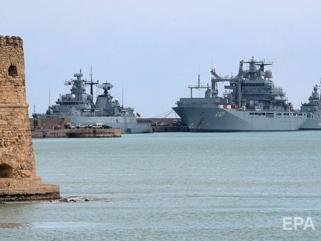 У порту Греції стався вибух, є поранені