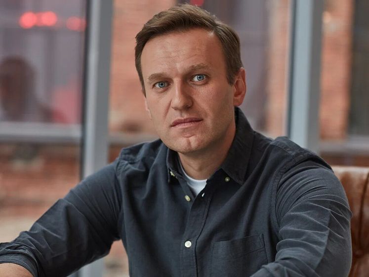 Меркель закликала РФ до прозорого розслідування причин погіршення здоров'я Навального