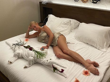 44-летняя Волочкова снялась без бюстгальтера