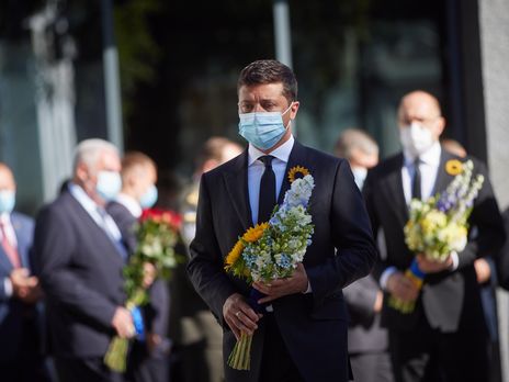 Власть должна делать все, чтобы виновные в Иловайской трагедии понесли наказание – Зеленский