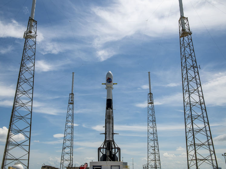 SpaceX відклала запуск місії Starlink через погану погоду